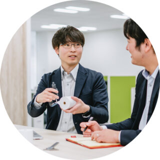 仕事で大変だった壁をどのように乗り越え、どんな時にやりがいを感じますか？